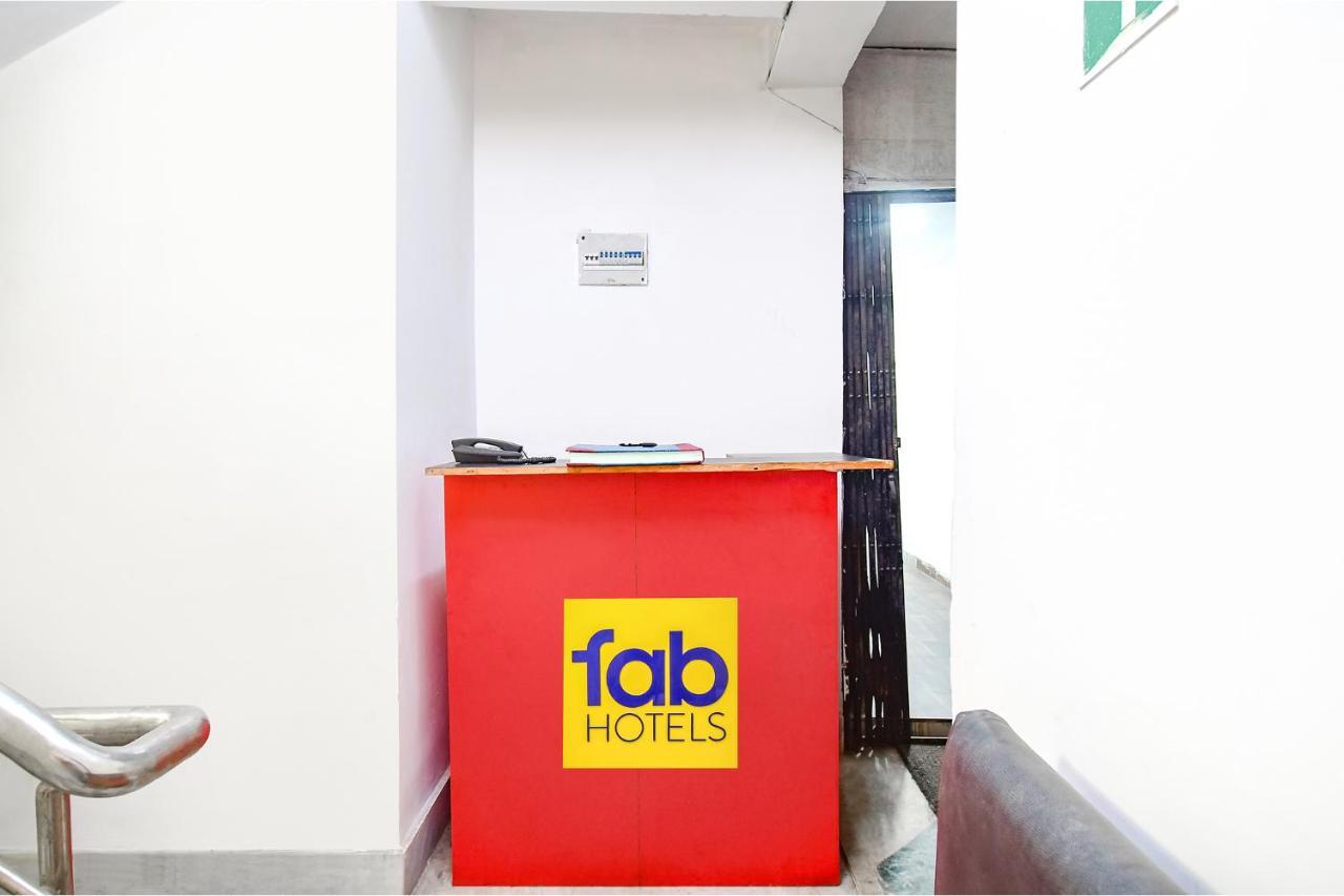 Fabexpress Royal Oak Hotel Liluah ภายนอก รูปภาพ