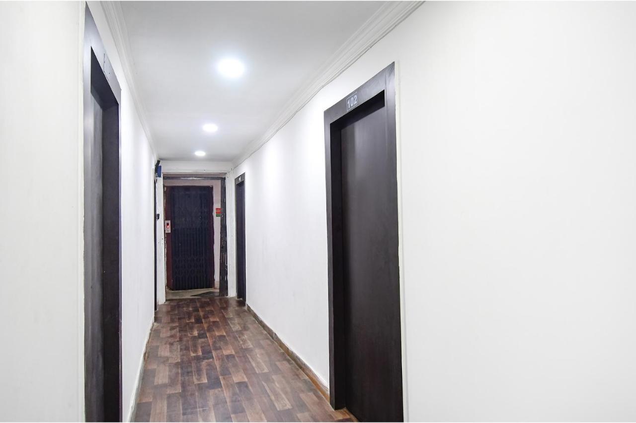 Fabexpress Royal Oak Hotel Liluah ภายนอก รูปภาพ